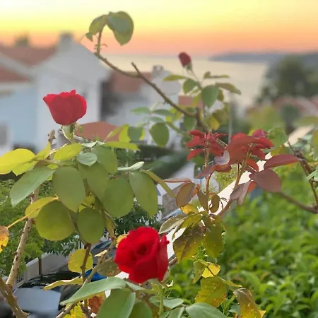 Heaven's Door- Maisonette *